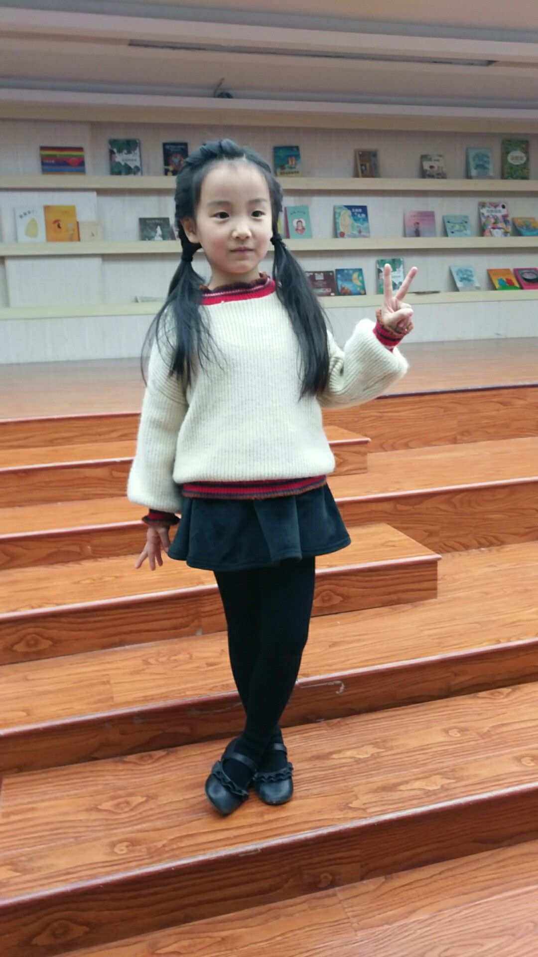 绮陌(绮陌彤彤花照尘) 绮陌(绮陌彤彤花照尘)