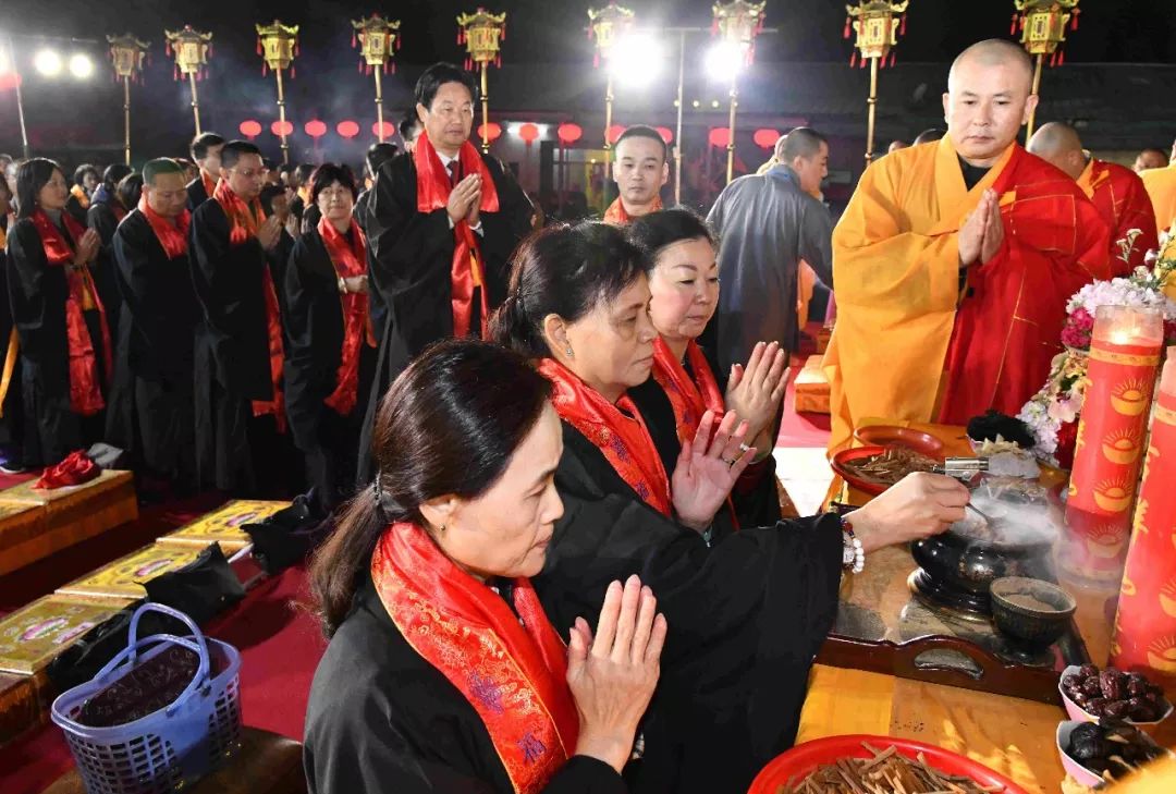 佛事是什么意思(庙里做佛事是什么意思) 佛事是什么意思(庙里做佛事是什么意思)