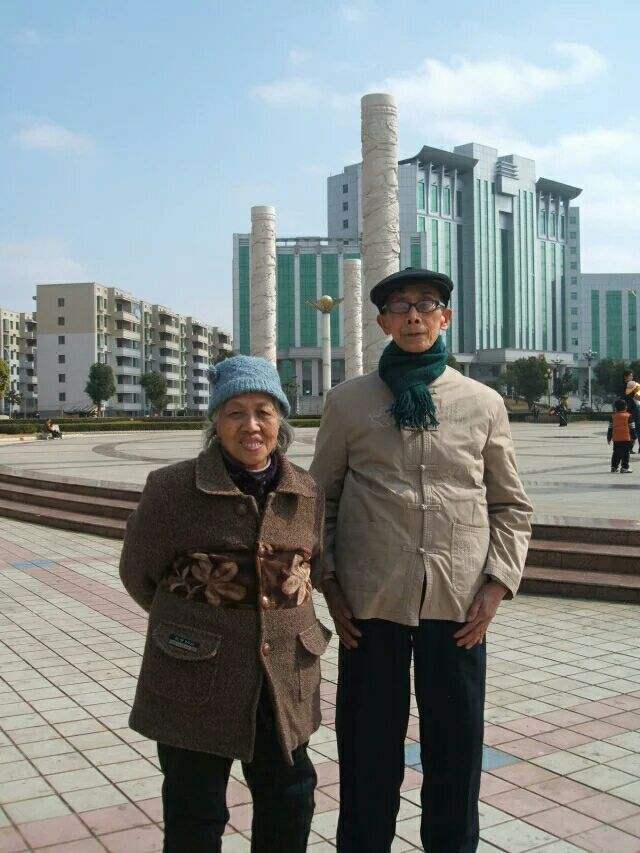 慈怜(慈怜的拼音)