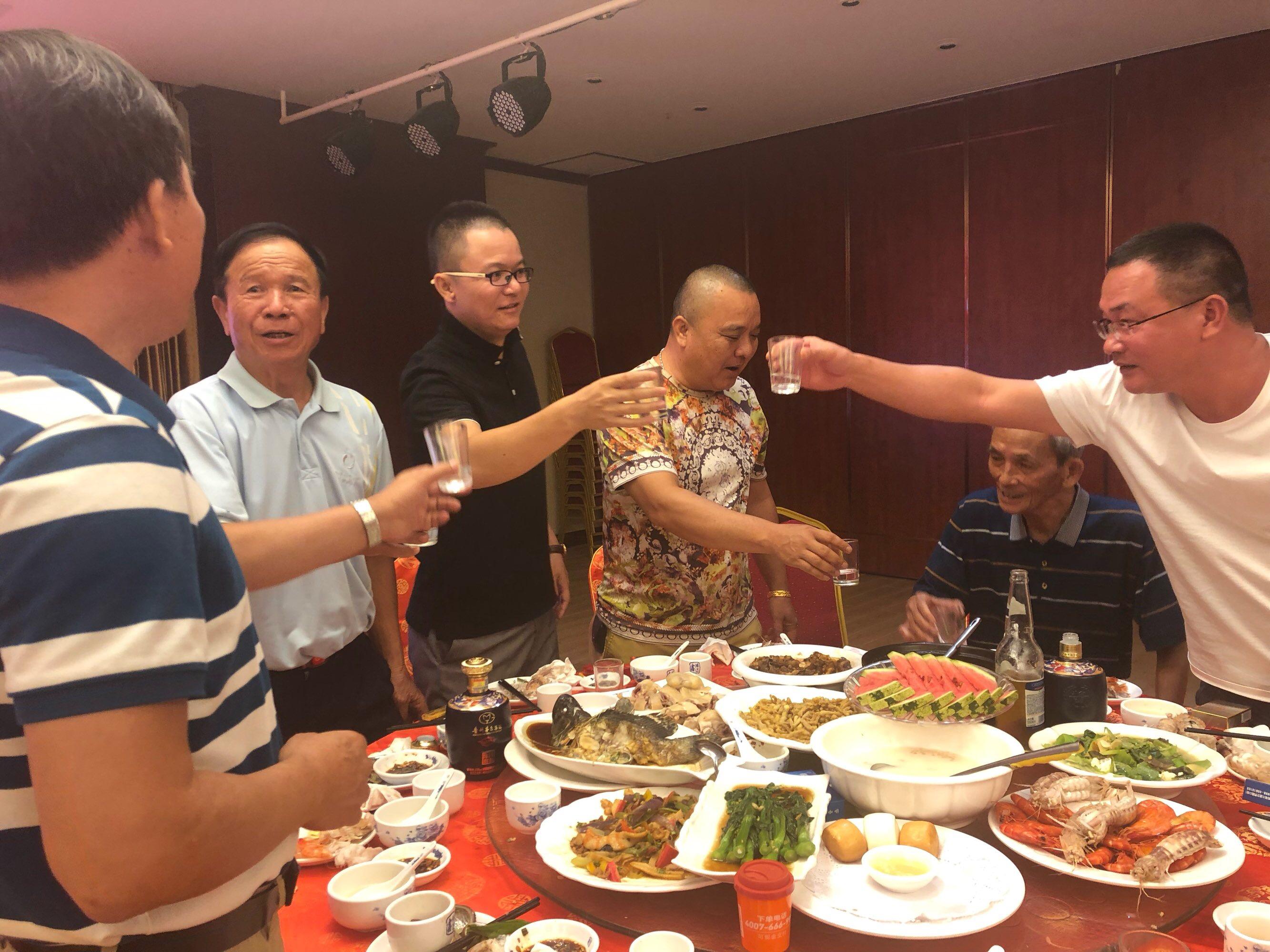 聚会的聚怎么写(聚会的聚怎么写笔画) 聚会的聚怎么写(聚会的聚怎么写笔画)