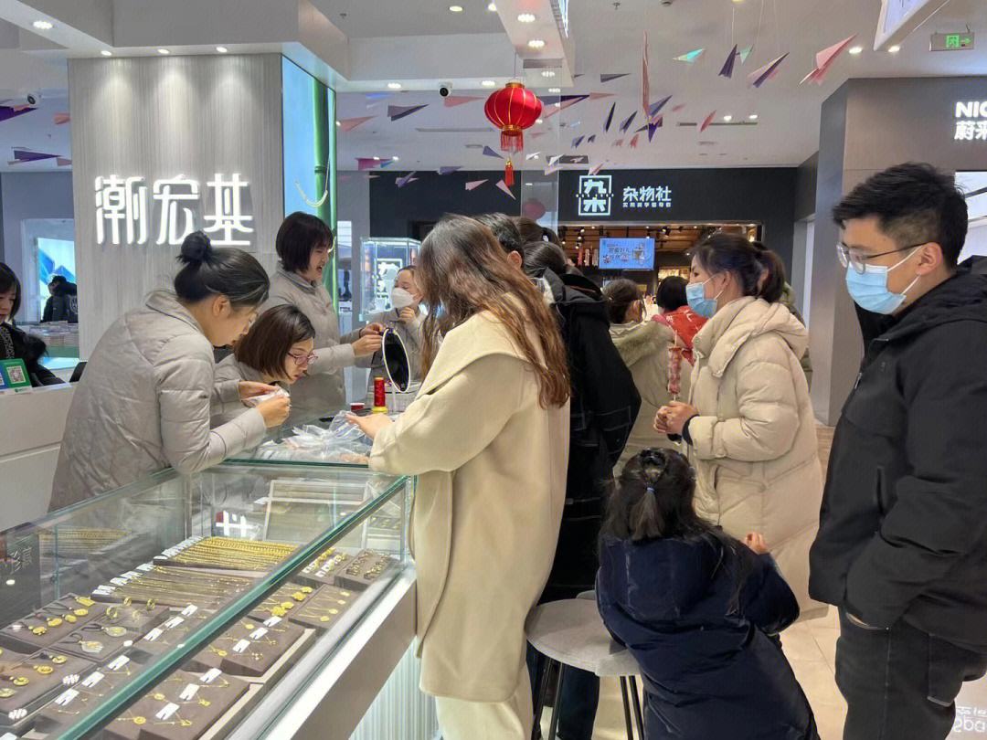 情比金坚什么意思(情比金坚什么意思付出文字说说)