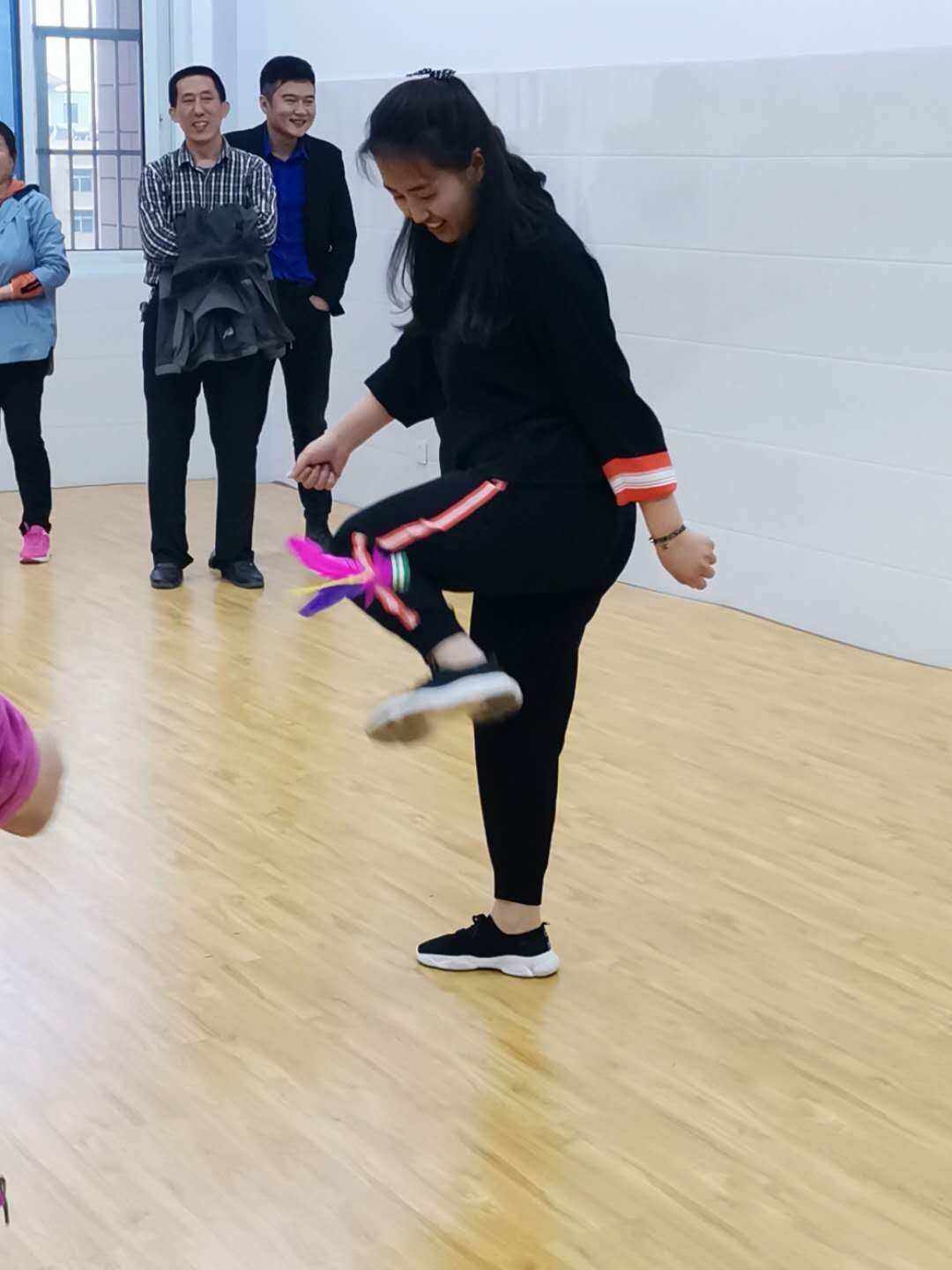 踢毽子的毽怎么写(踢毽子的毽怎么写拼音) 踢毽子的毽怎么写(踢毽子的毽怎么写拼音)