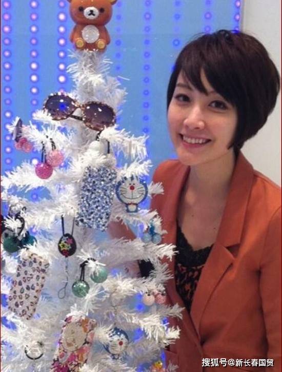 照门(照身份证穿什么颜色的衣服)