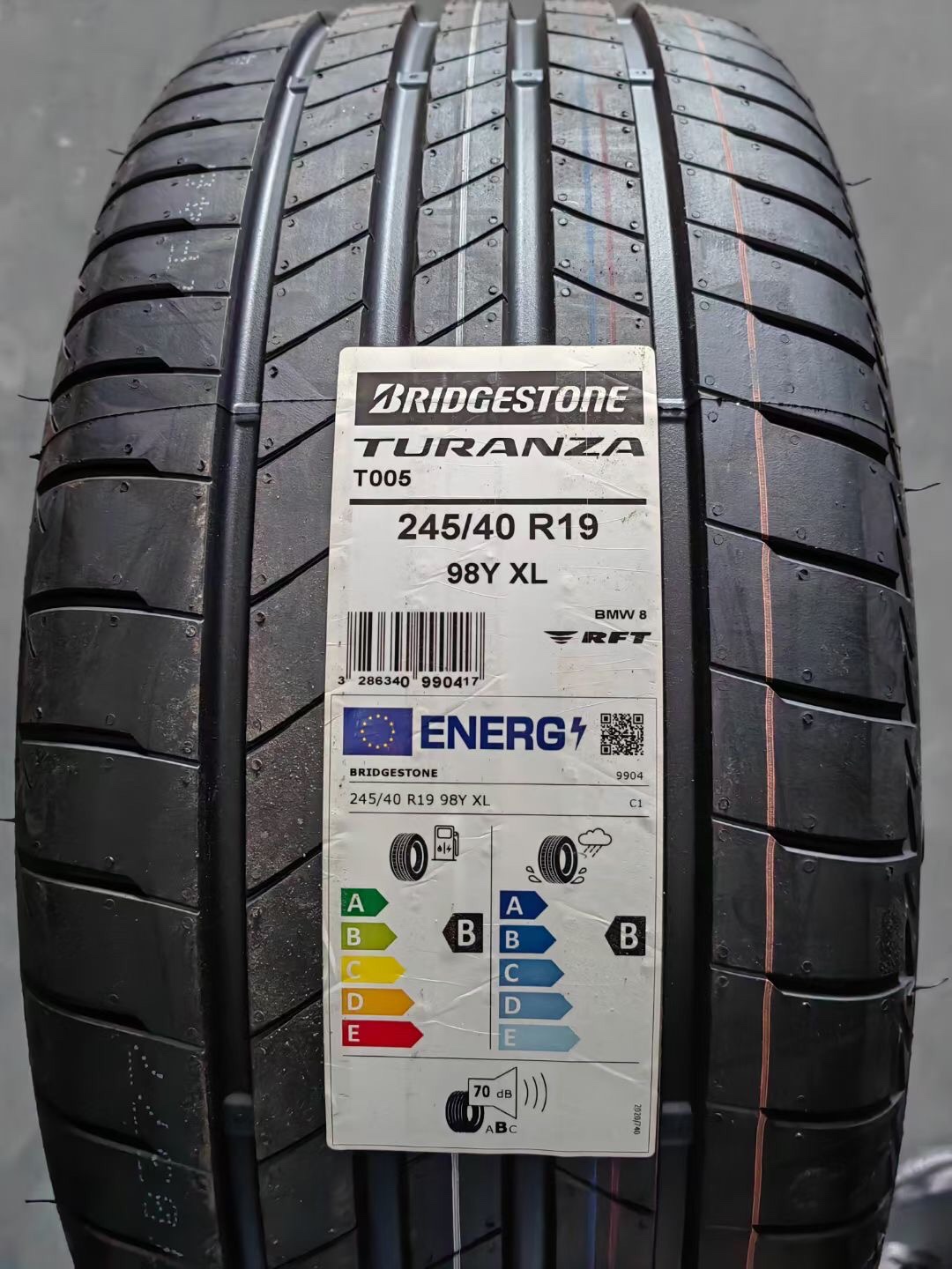 1,关于"rft轮胎是什么意思"有以下相关内容介绍rft轮胎是一种胎壁加固